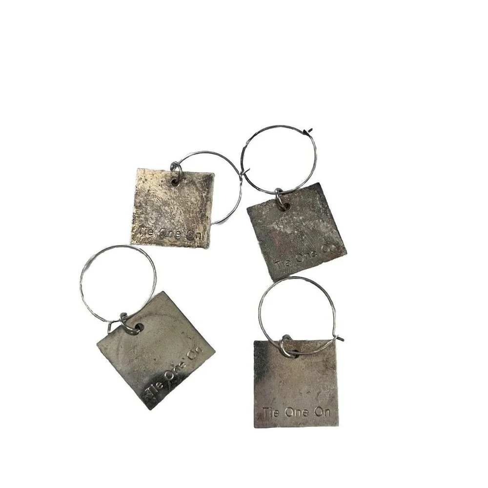Tie One On Wine Charms Set of 4 Animal Theme Cocktail Party Holiday Gatherings